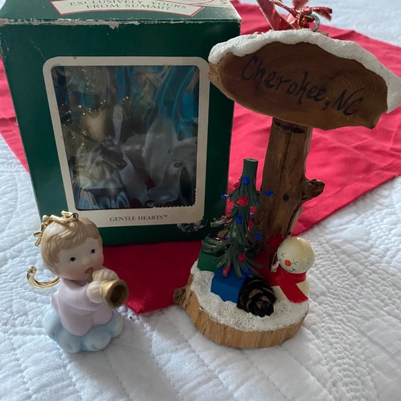 Christmas Ornaments Bisque Angel Baby & Carved Wood & Serving Display - Picture 6 of 9